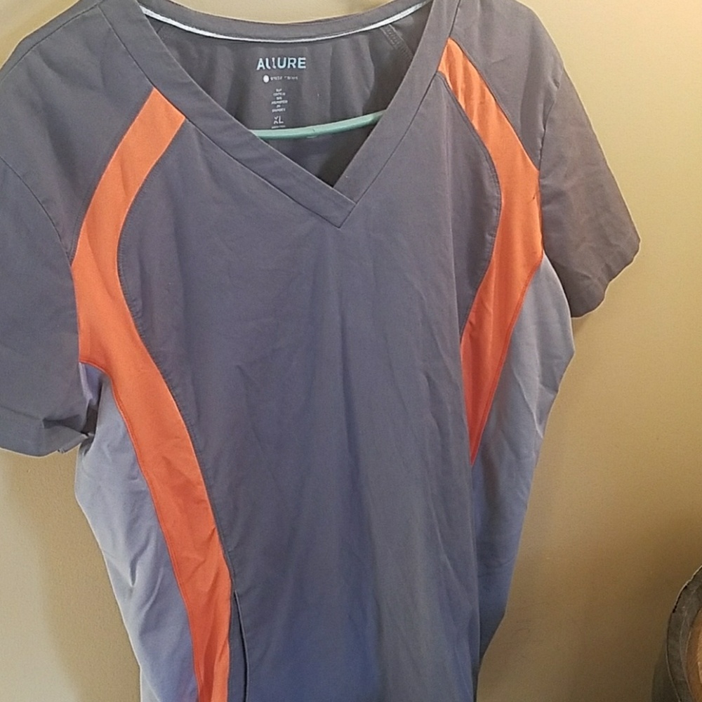 Womens XL white cross flexible sides scrub top